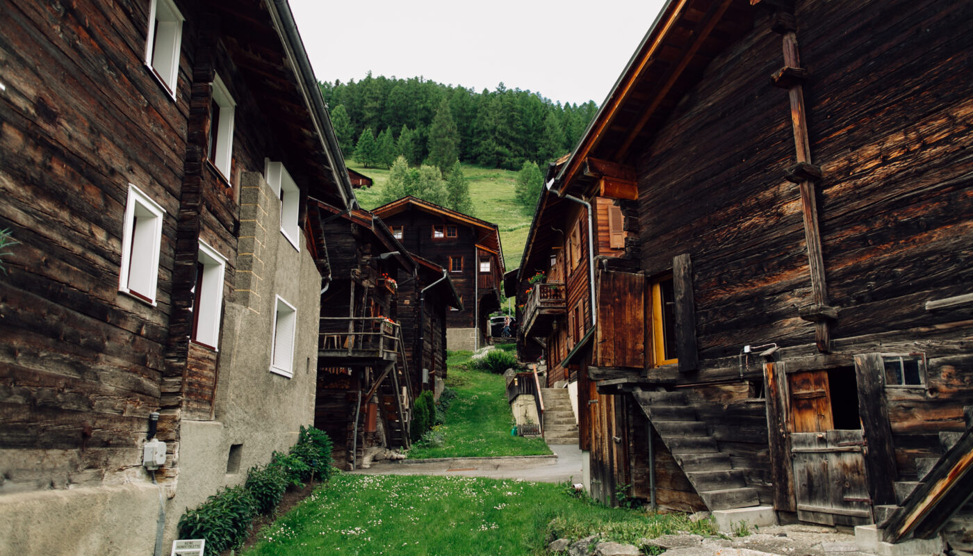 https://www.freepik.com/free-photo/traditional-swiss-village-with-old-wooden-houses-alps_2583921.htm#fromView=search&page=1&position=13&uuid=c022c7bb-8be0-4f30-aeed-40eb89b63a0a&query=Local+Architectural+Styles%3A+Chalets%2C+Mountain+Huts+%26+Heritage