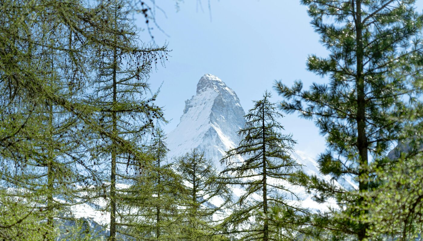 https://www.pexels.com/photo/snow-covered-rocky-mountains-8063033/