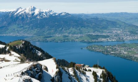 https://www.pexels.com/photo/scenic-view-of-mount-rigi-and-lake-lucerne-34345864/