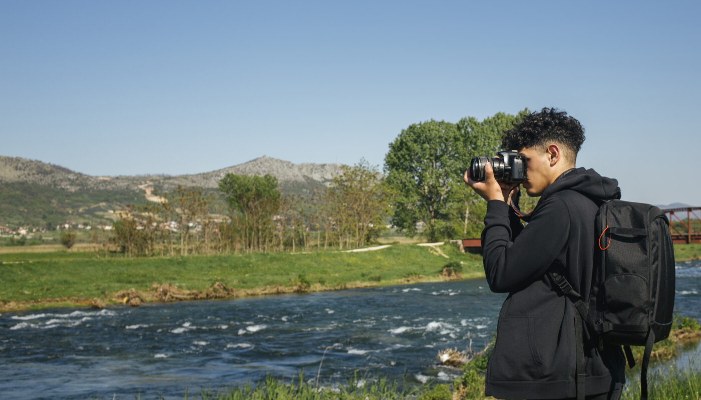 https://www.magnific.com/free-photo/side-view-young-man-using-dslr-camera-taking-picture_4930088.htm#fromView=search&page=1&position=40&uuid=4afb360c-1341-4b6d-9f8c-bbbfede372a4&query=Photography+Etiquette+%26+Respecting+Nature+on+Rigi